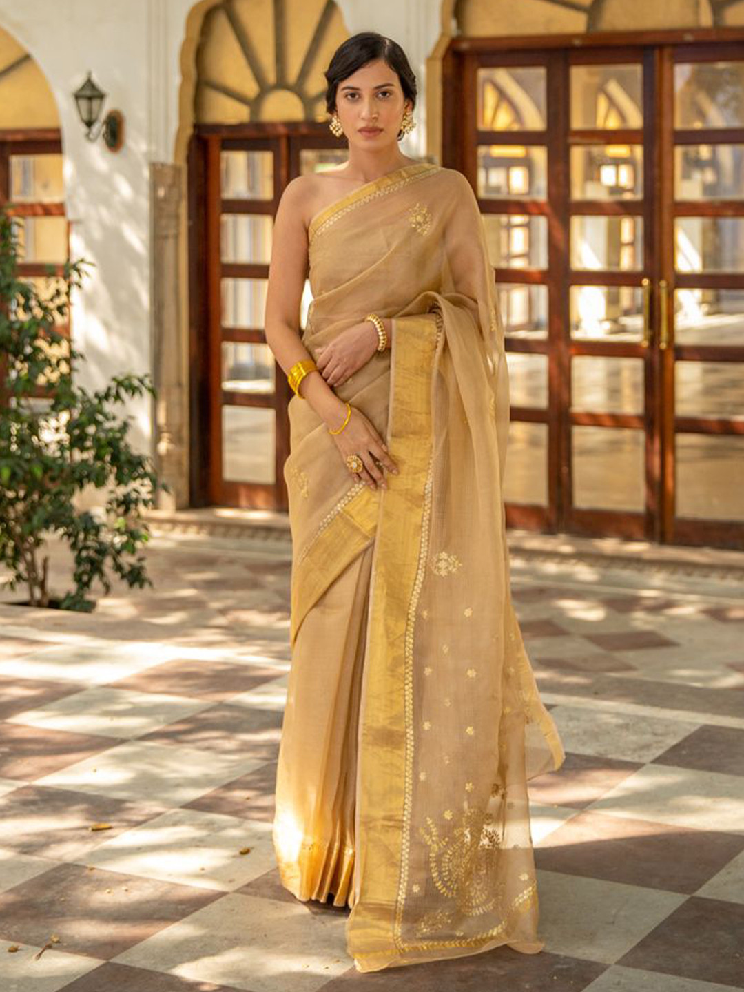 Geroo Luxe Floral Gotta Patti Designer Kota Saree