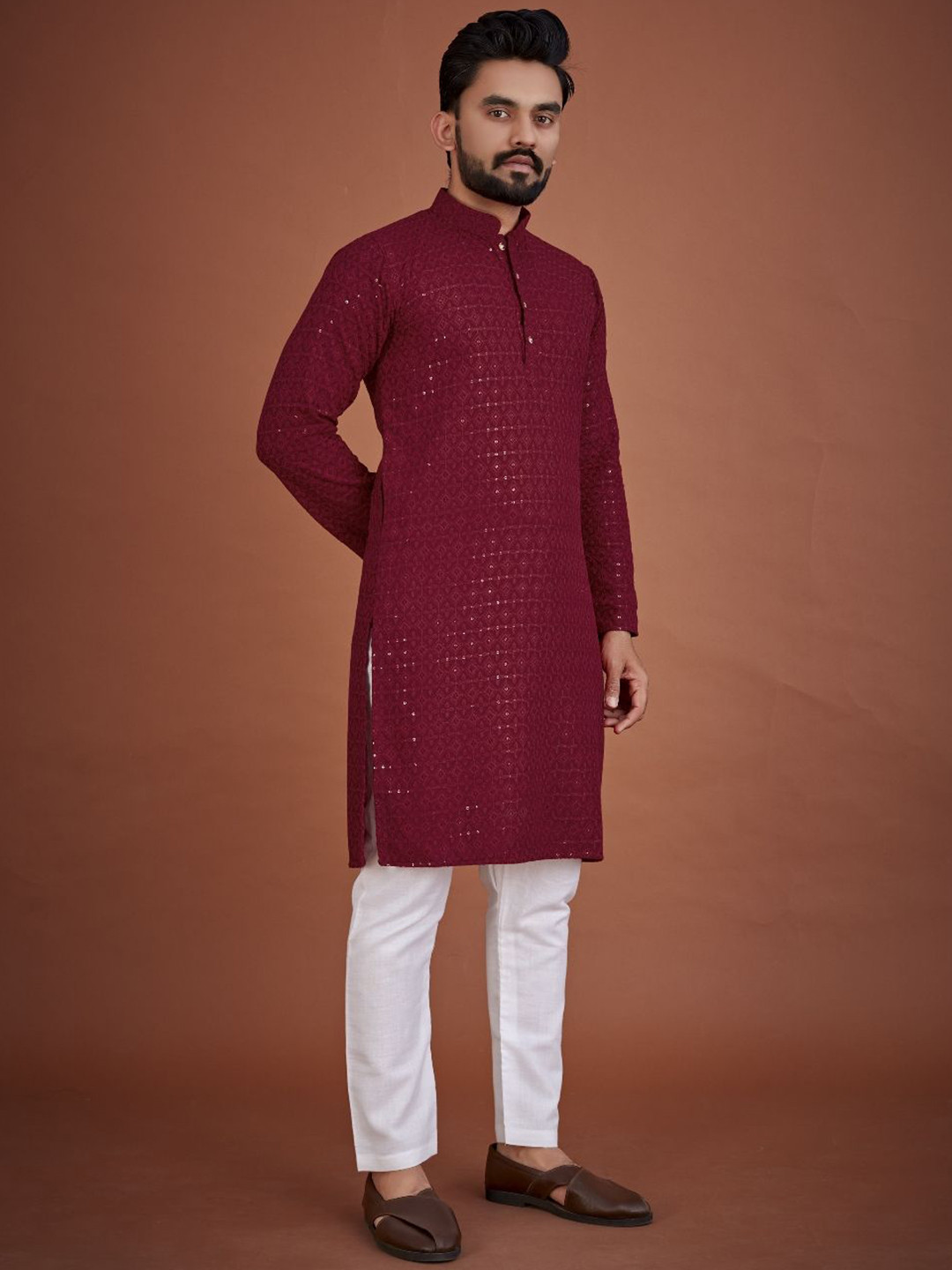 CHARLOTTE GRACIOUS Floral Embroidered Mandarin Collar Straight Kurta