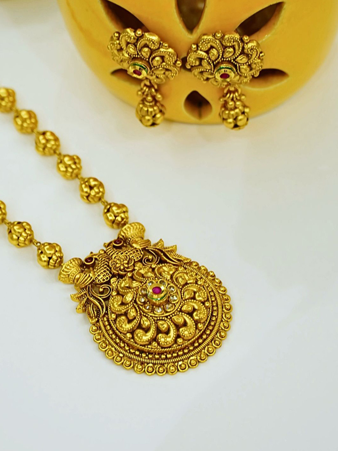 inc63-for elites Gold-Plated Stone Studded Peacock Shaped Jewellery Set