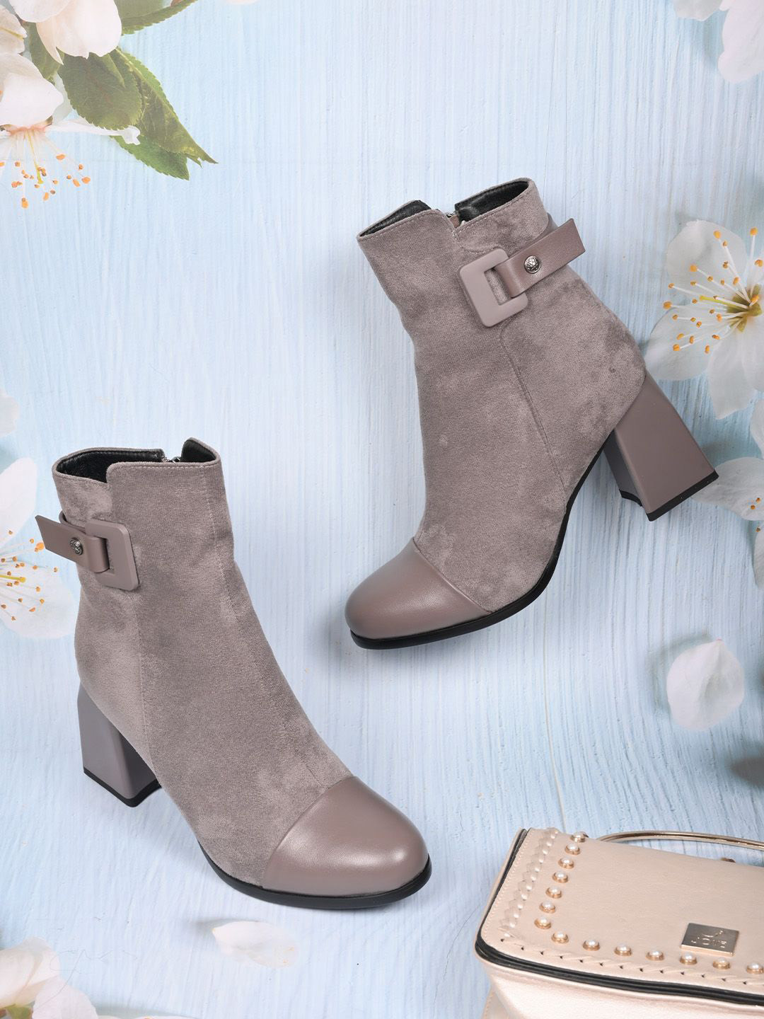 Ronnie Grey Women Block-Heeled Chelsea Boots