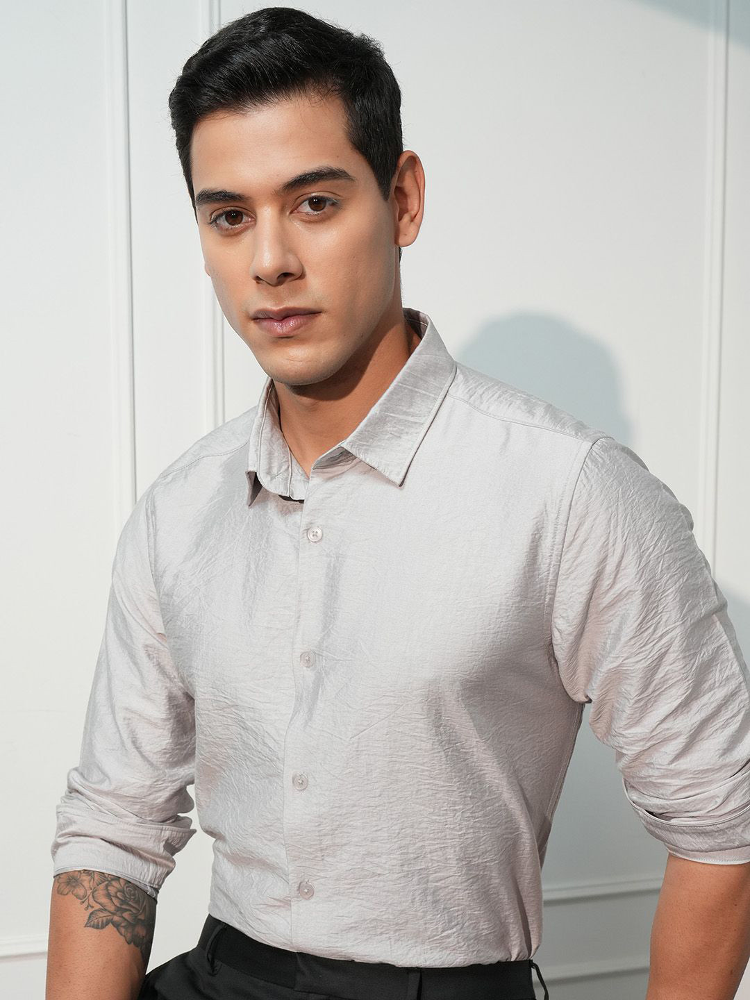 HIGHLANDER Men Crushed Textured Solid Casual Slim Fit Shirt