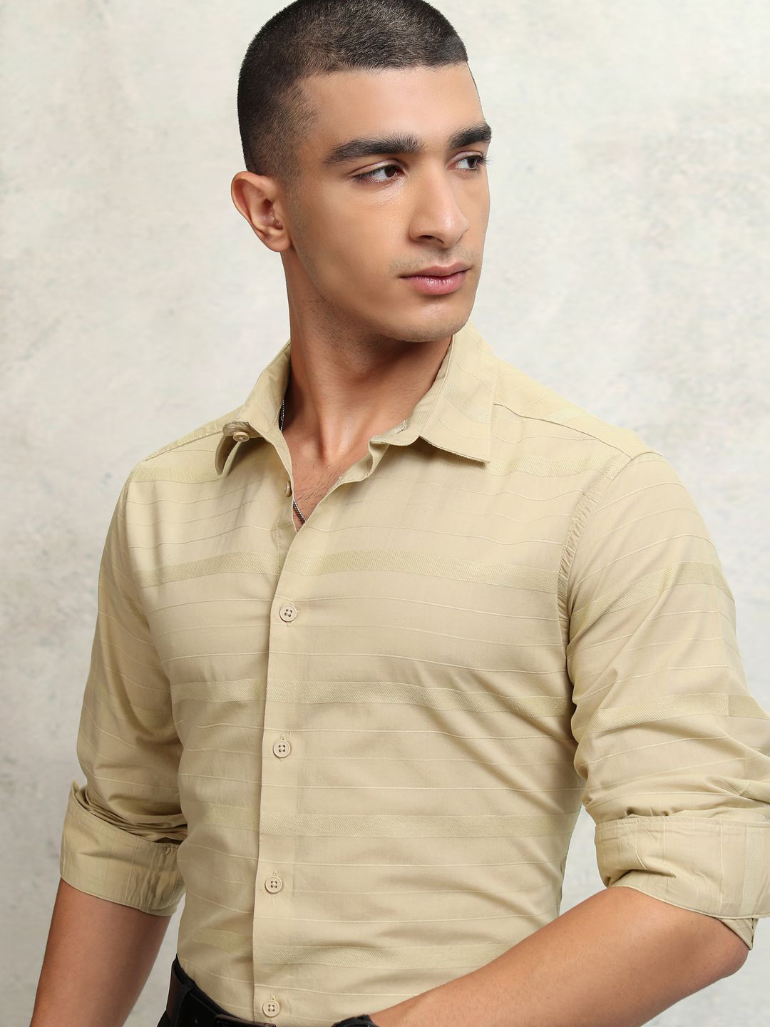 HIGHLANDER Men Dobby Textured Solid Mui Occasion Slim Fit Shirt