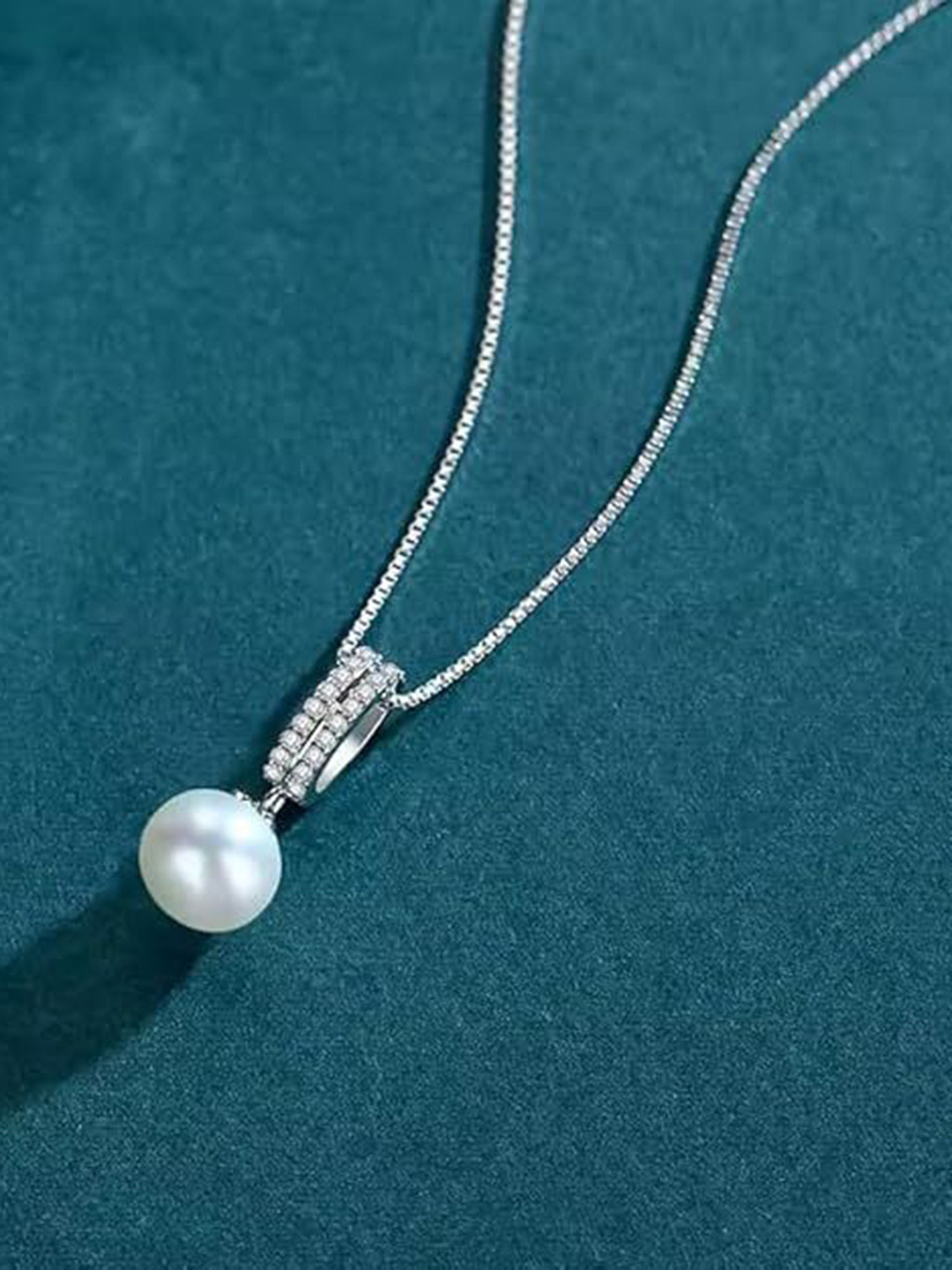 BRD Jewelry Rhodium-Plated Circular Pendants