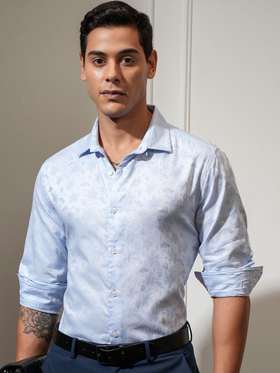 LOCOMOTIVE Men Floral Printed Cotton Slim Fit Casual Shirt