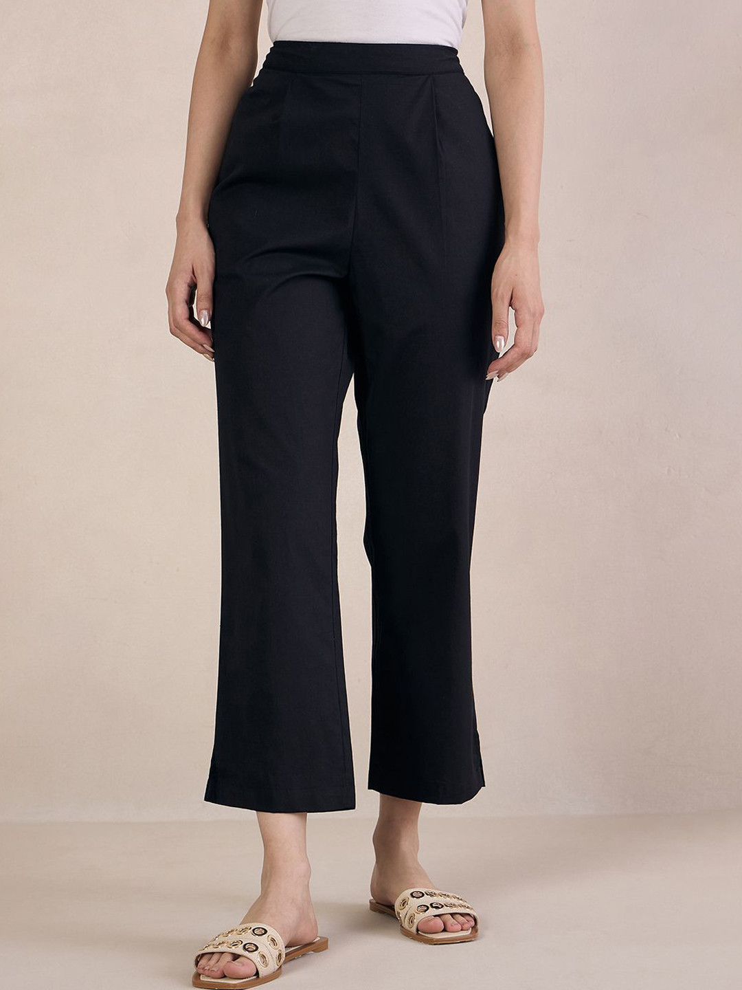FEMMELLA Women Mid-Rise Peg Trousers