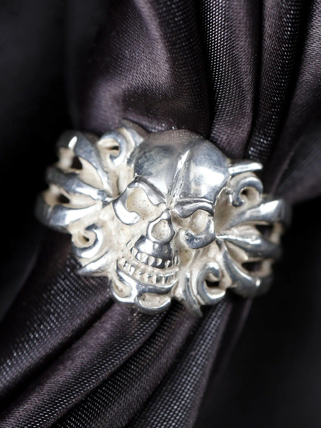 Exotic India Sterling Silver Skull Ring