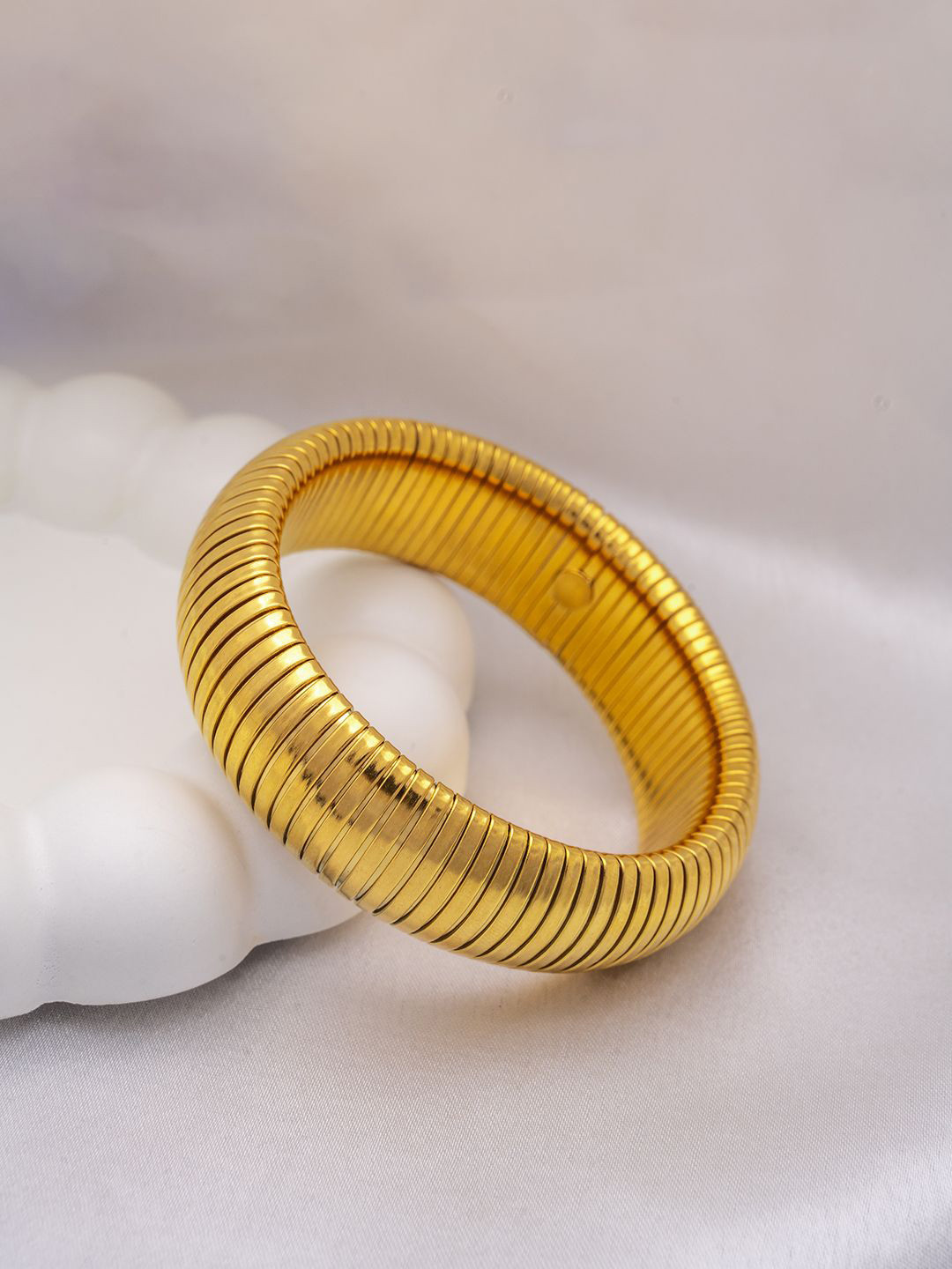 Perfectly Average Women & Girls 18k Gold Plated Snake Chain Bangle