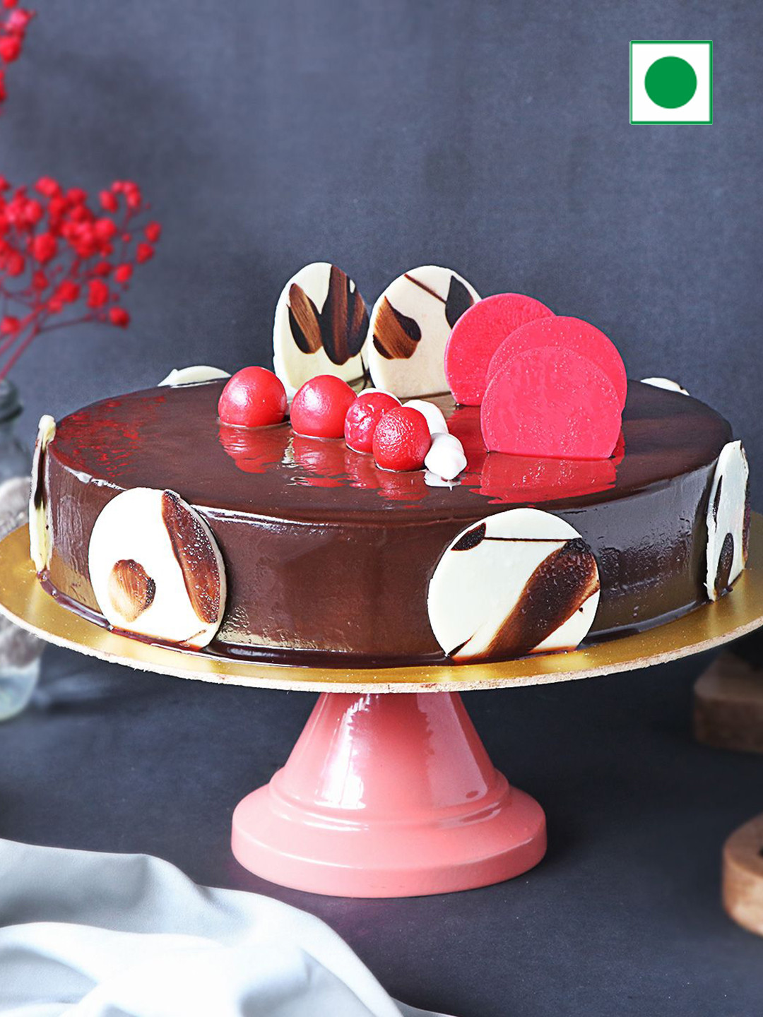 IGP Truffle Flavour Eggless Round Cake- 500g
