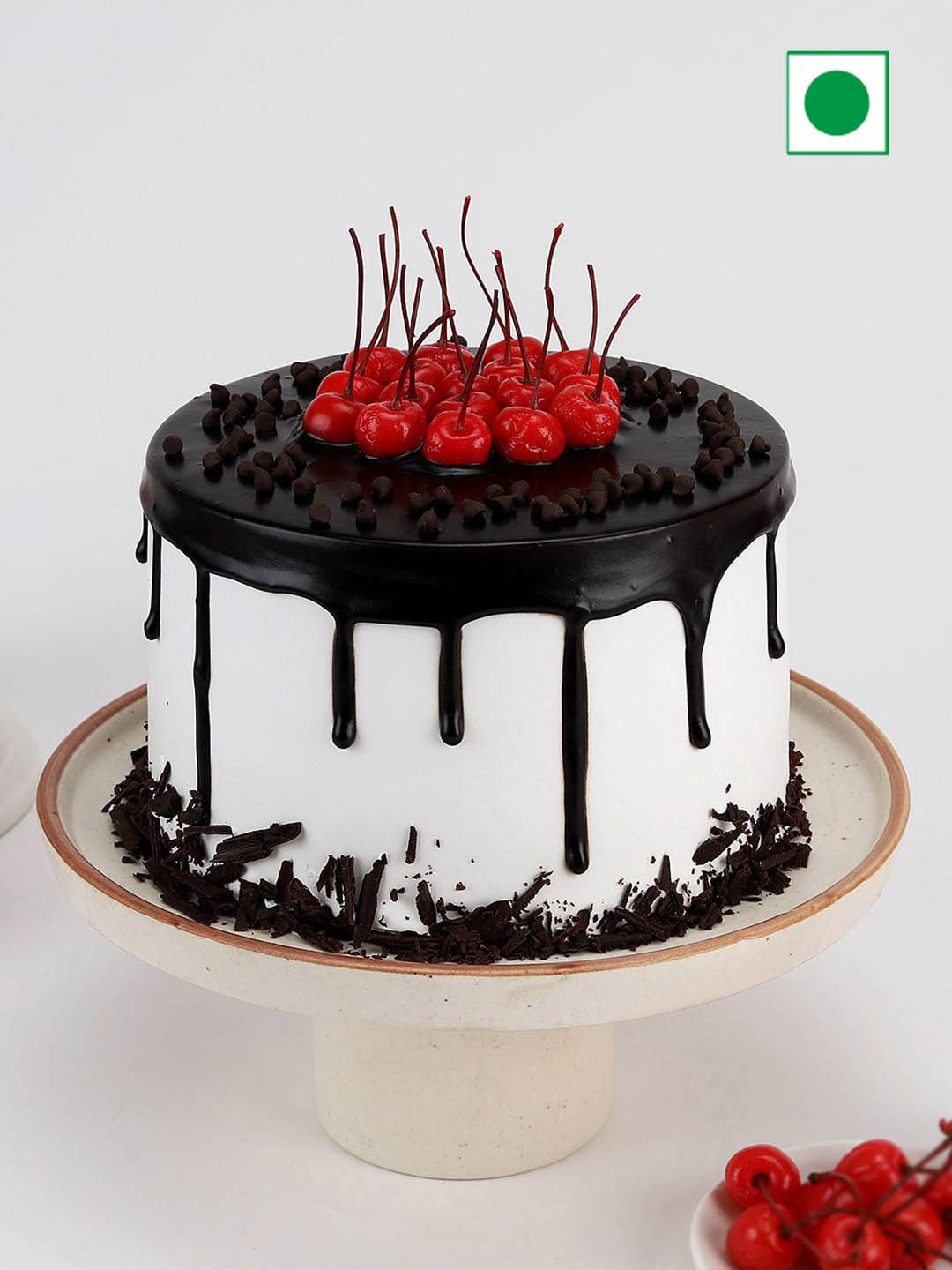 IGP Black Forest Flavour Eggless Round Cake- 600Gm