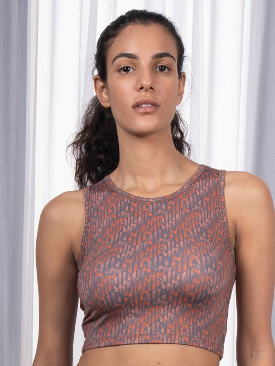 Soie Sleeveless Quick Self Design Crop Top