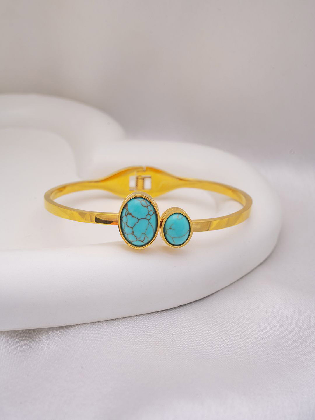 Perfectly Average Women & Girls 18k Gold Plated Turquoise Oval Bracelet