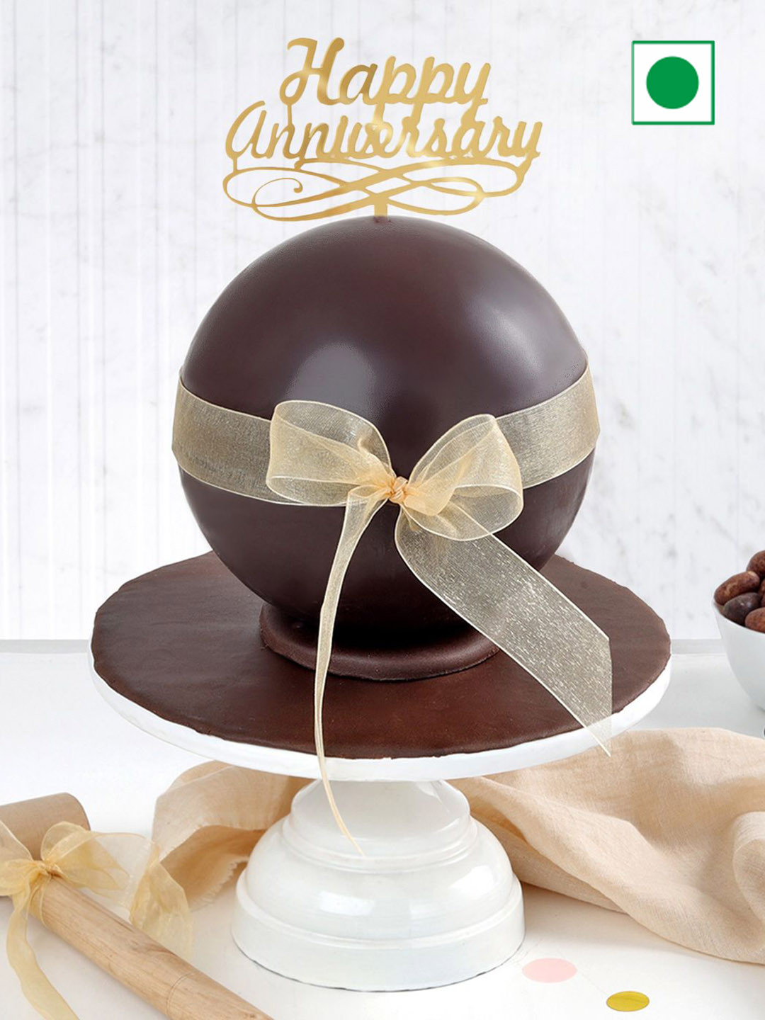 IGP Chocolate Pinata Ball Eggless Round Cake- 750Gm
