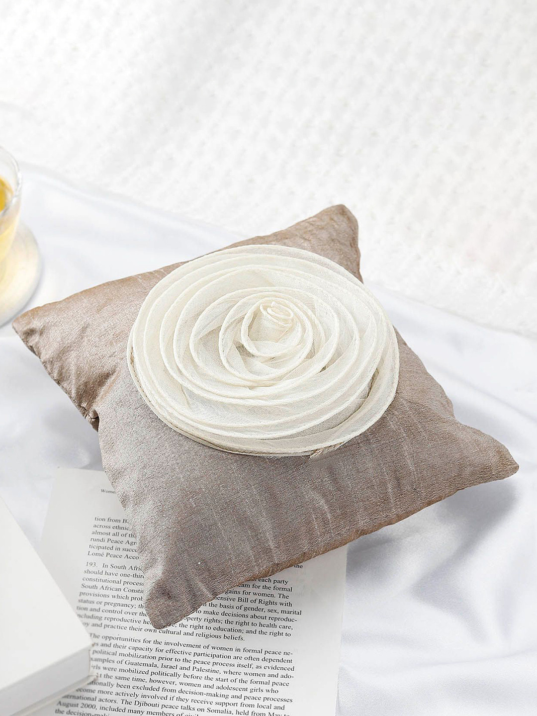 IGP Charm White Floral Cotton Washable 2 Pcs Square Cushion Covers - 16 x 16 In