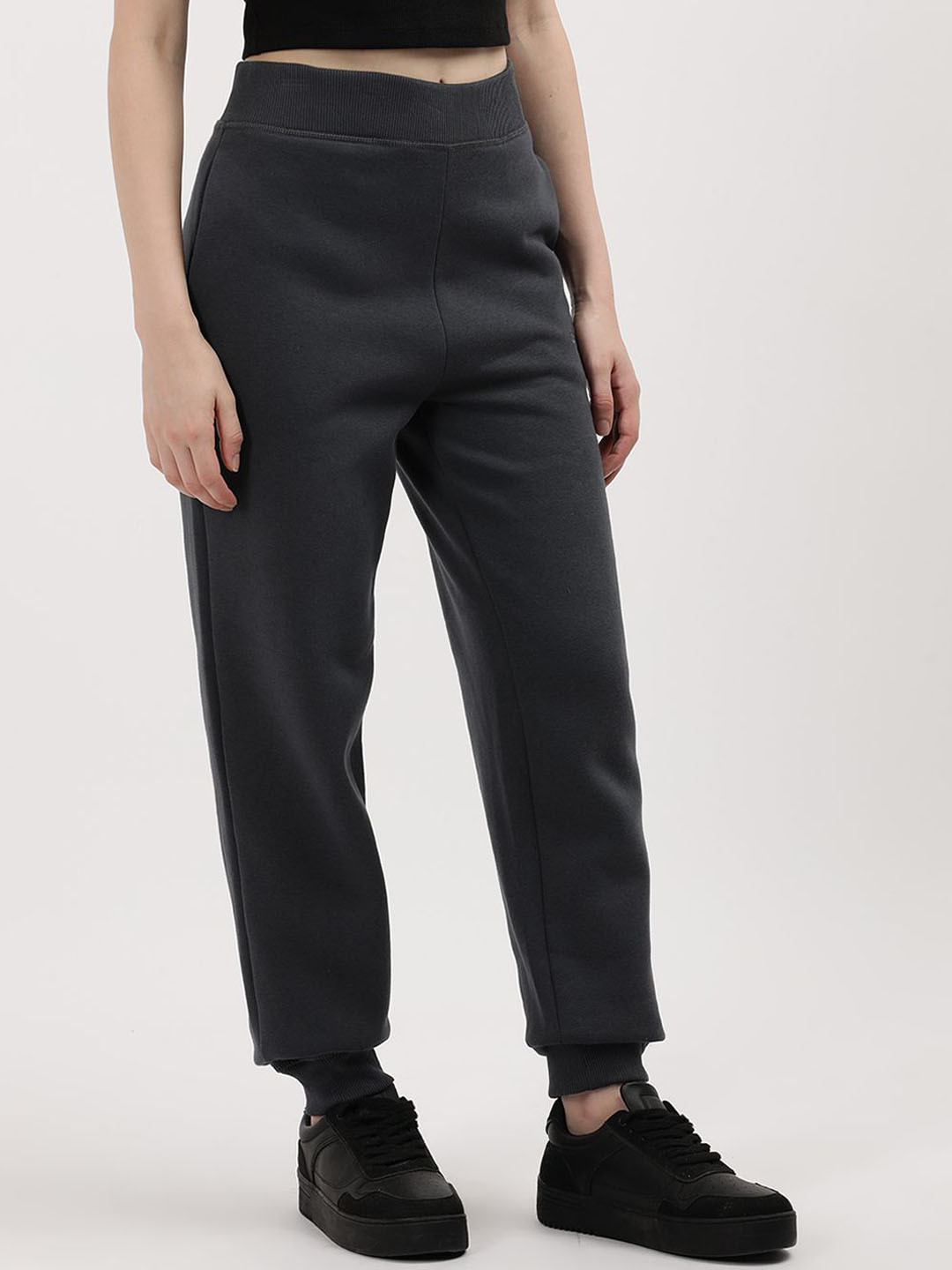 Calvin Klein Jeans Women Relaxed Fit High Rise Joggers