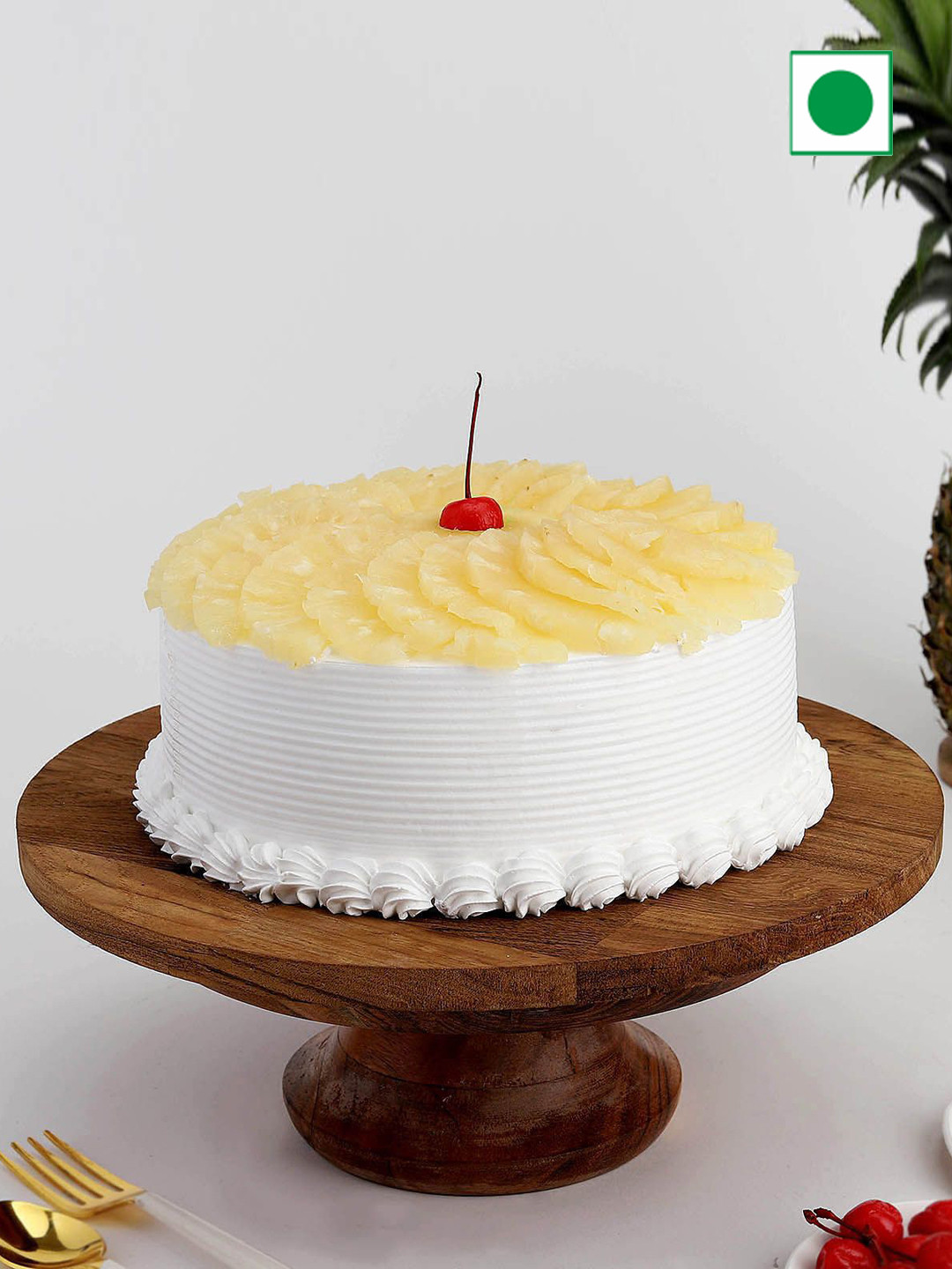 IGP Gorgeous & Creamy Pineapple Cake (1 Kg)