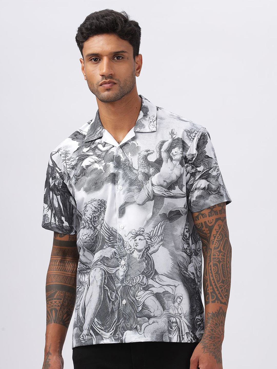 Vestirio Men Relaxed Graphic Printed Opaque Casual Shirt