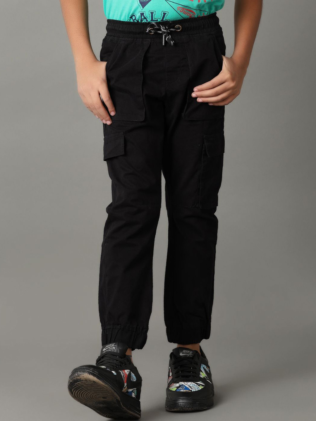 V-Mart Boys Cotton Mid-Rise Cargo Styles Joggers Trousers