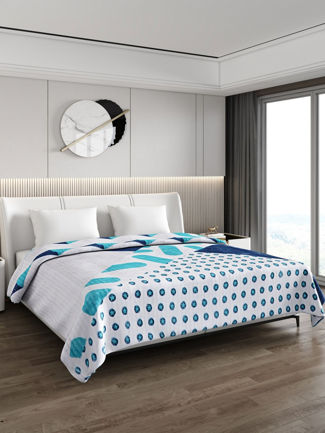 Monte Carlo White & Blue Geometric Heavy Winter 900 GSM Double Bed Blanket