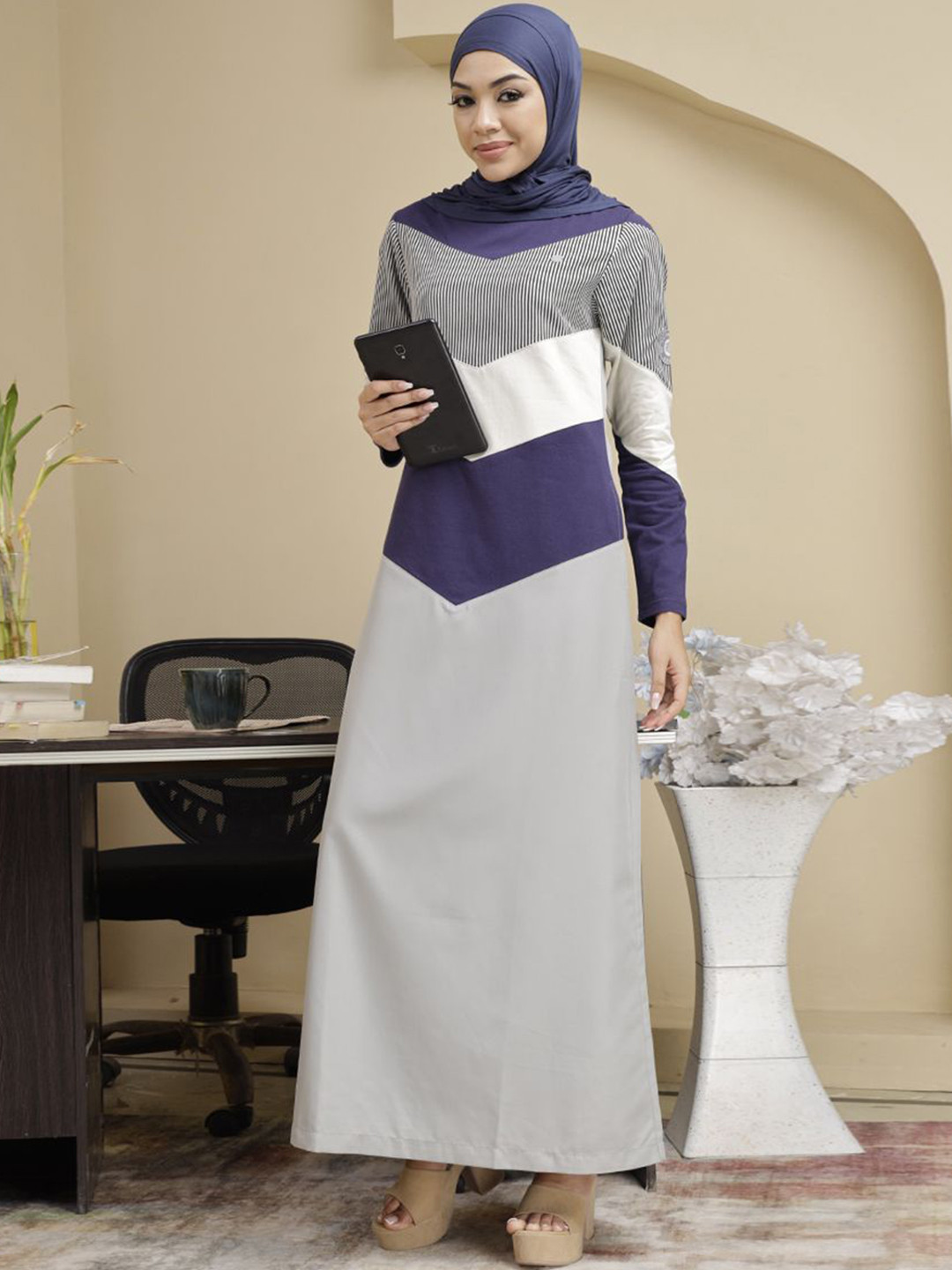 IDH London Long Sleeve Jilbab With Scarf