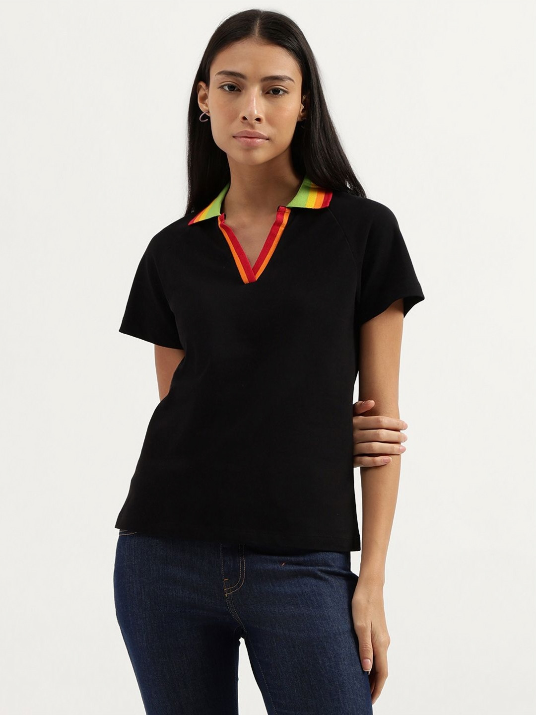 United Colors of Benetton Women V-Neck Raw Edge T-shirt