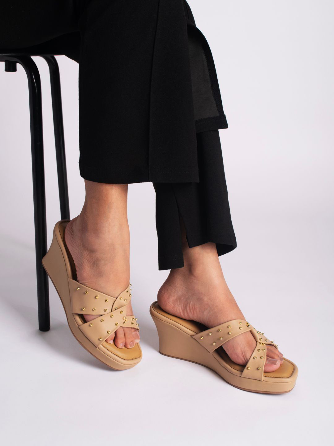 CAI Wrapped in Rivet Wedges