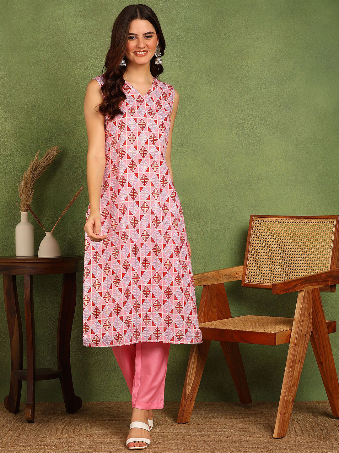 DSK STUDIO Geometric Printed V-Neck Straight Kurta with Trousers
