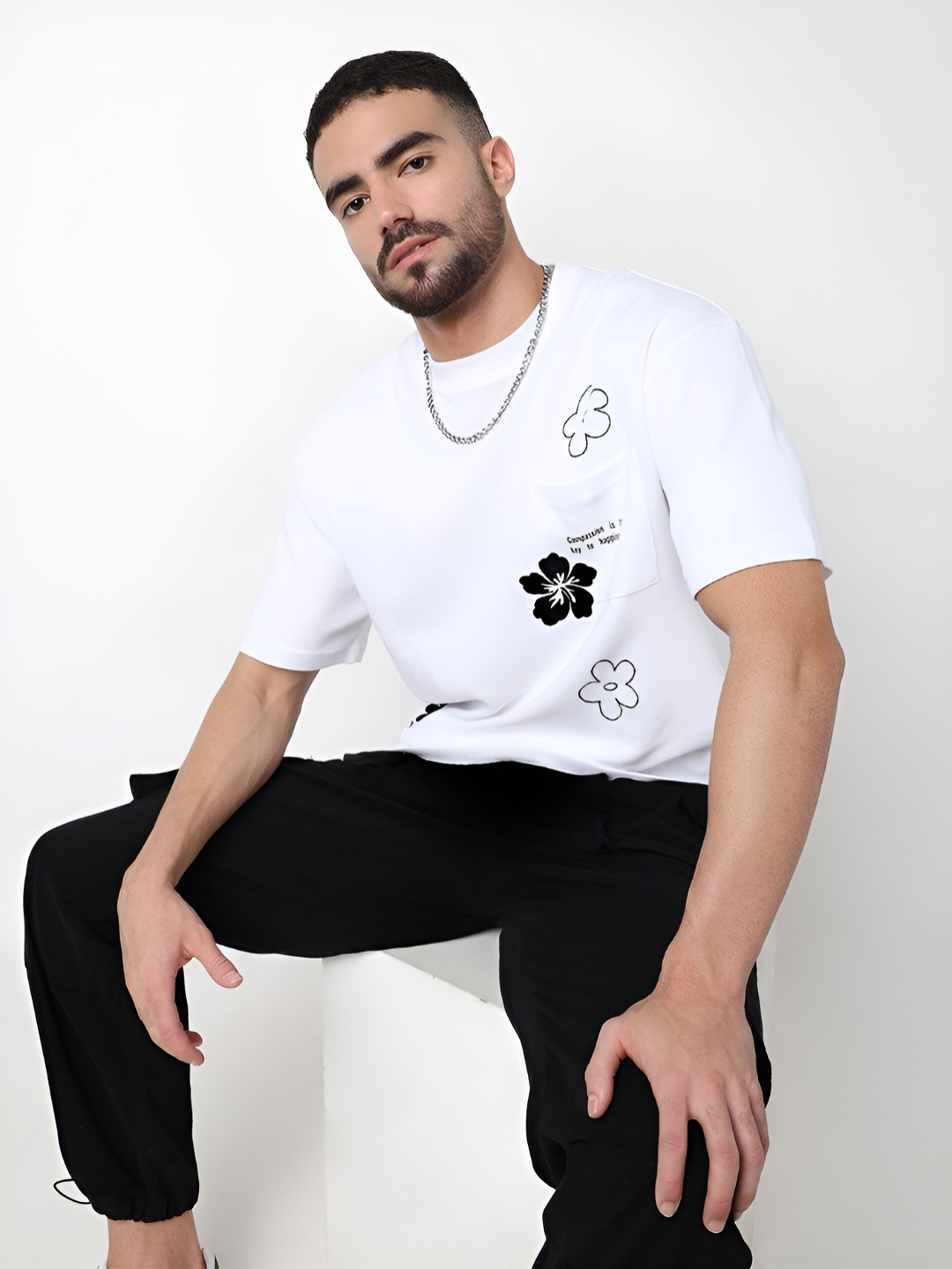 R&B Men Printed V-Neck Drop-Shoulder Sleeves Applique T-shirt