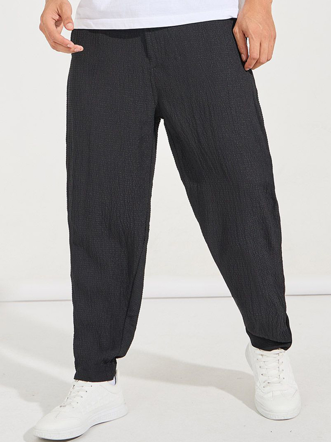 Styli Men Black Mid Rise Balloon Fit Self Design Trouser