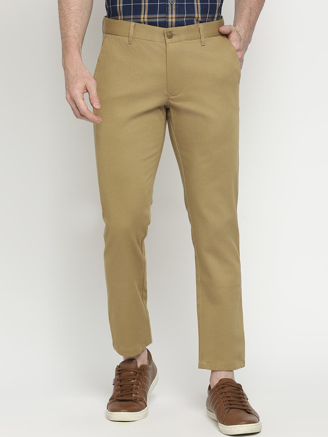 Basics Men Mid-Rise Slim Fit Regular Trousers