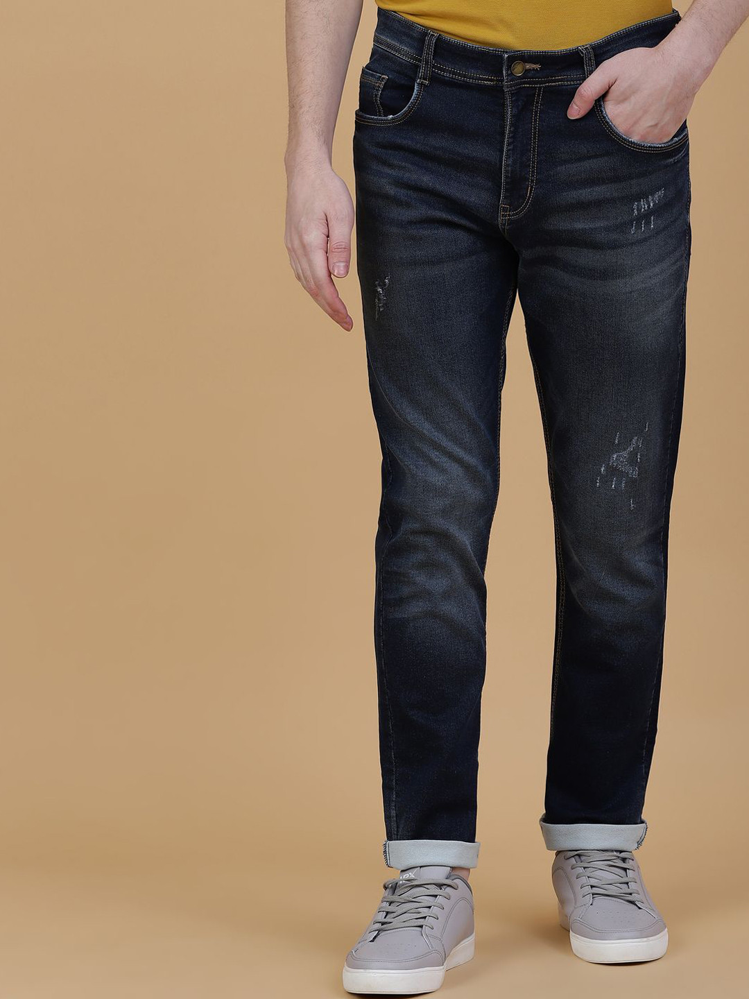 MANTICORE Men Low Distress Light Fade Denim Jeans