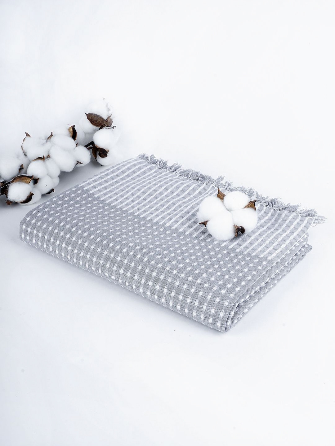 Thirsty Towel Grey & White Printed Pure Cotton 250 GSM Honey Comb Bath Towel