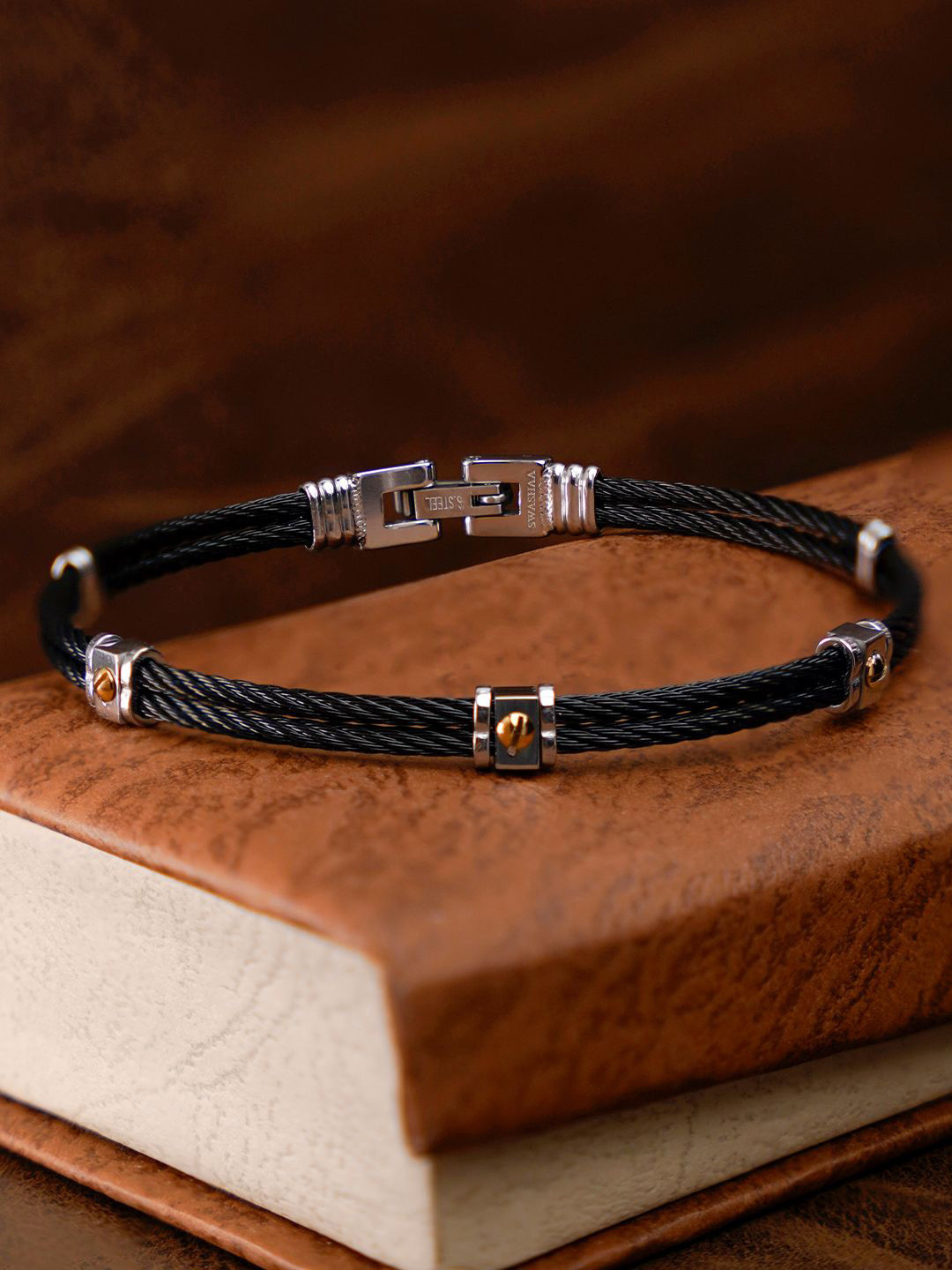 SWASHAA Gene Wired Men Silver-Plated Wraparound Bracelet