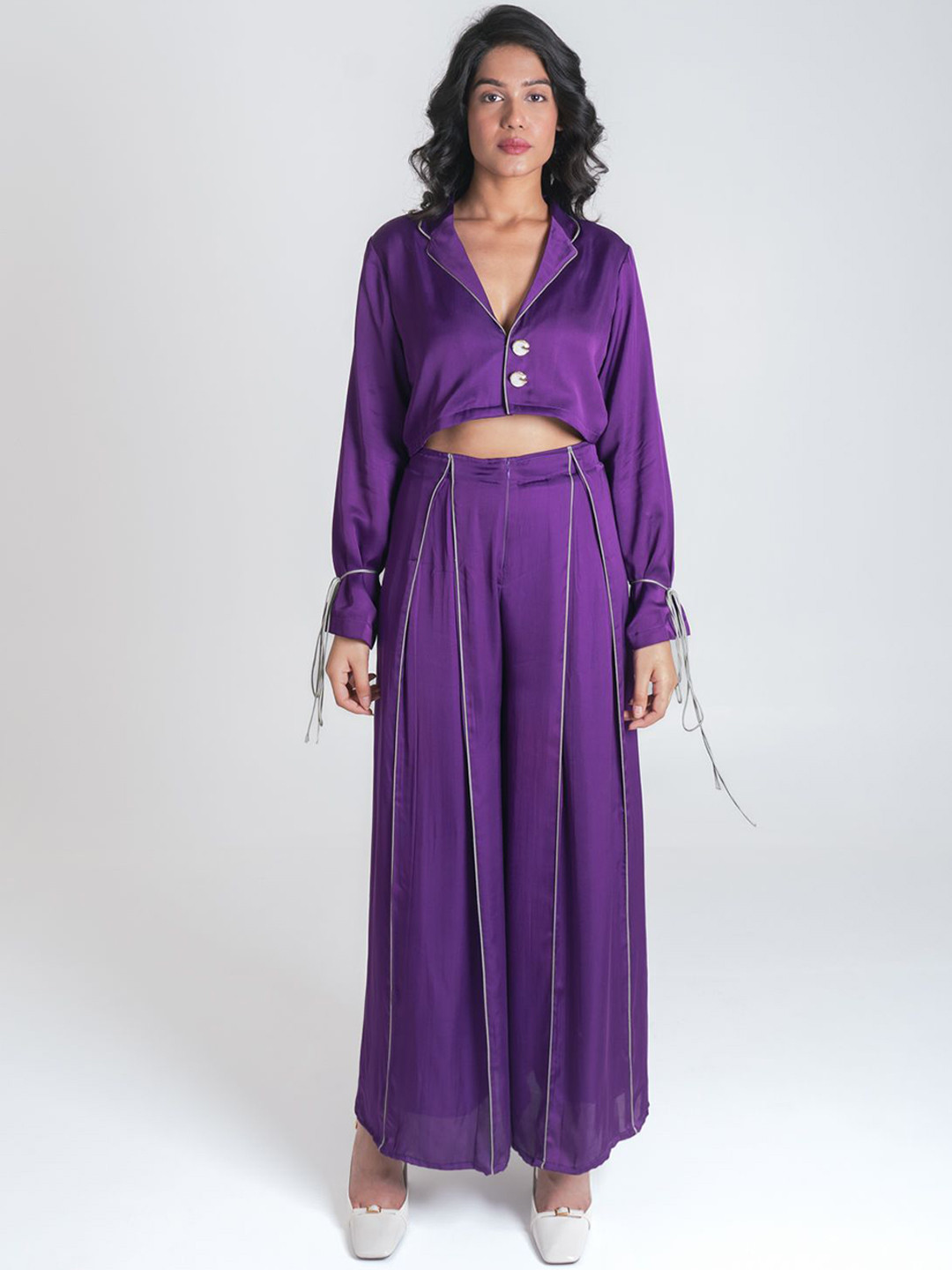 Neora Contrast Piping Top With Palazzos