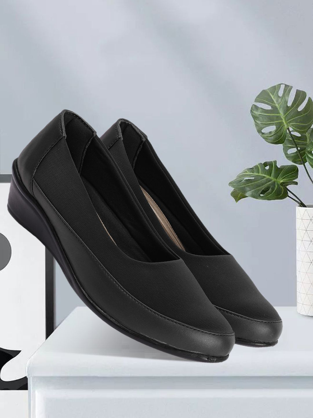 Colo Round Toe Wedge Ballerinas