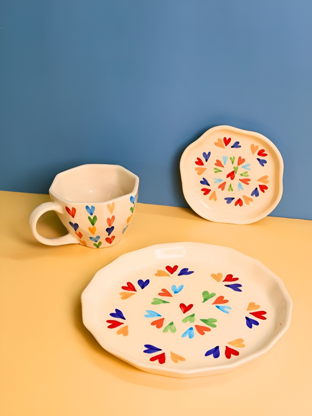 WEAVING HOMES Love is Love Beige Conversational Ceramic Microwave Safe 3 Piece Dinner Set