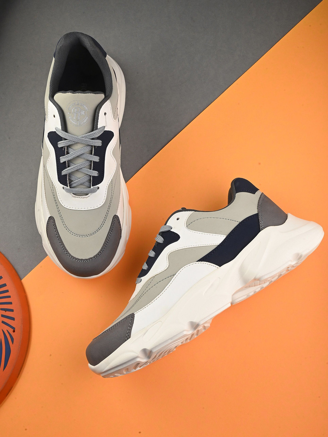 The Roadster Lifestyle Co Men Colorblocked Lace Up Sneaker's