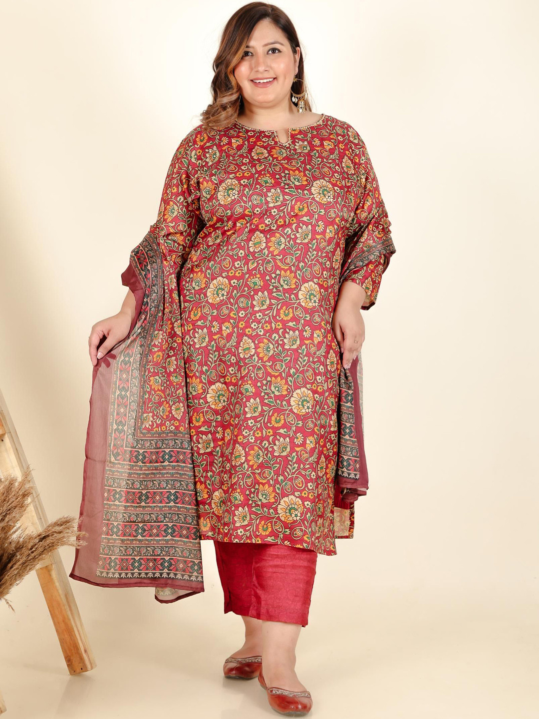 LALI JAIPUR Plus Size Floral Printed Pure Silk Straight Kurta with Trousers & Dupatta