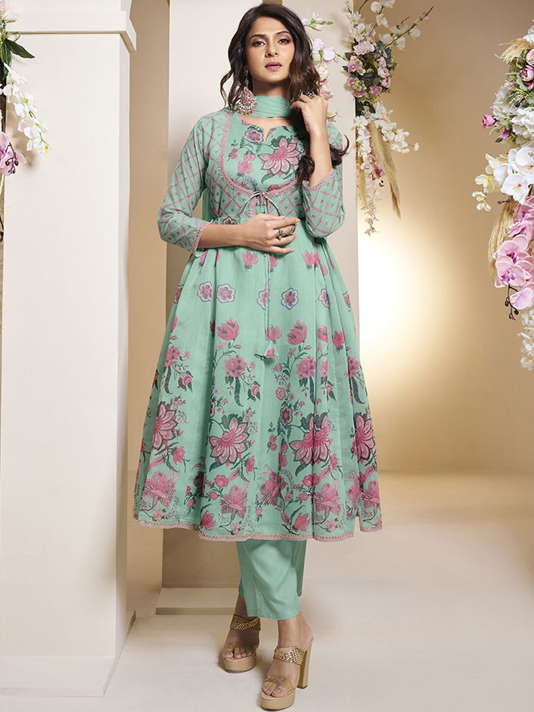Bhama Couture Jennifer Winget Floral Printed Anarkali Kurta With Trouser & Dupatta