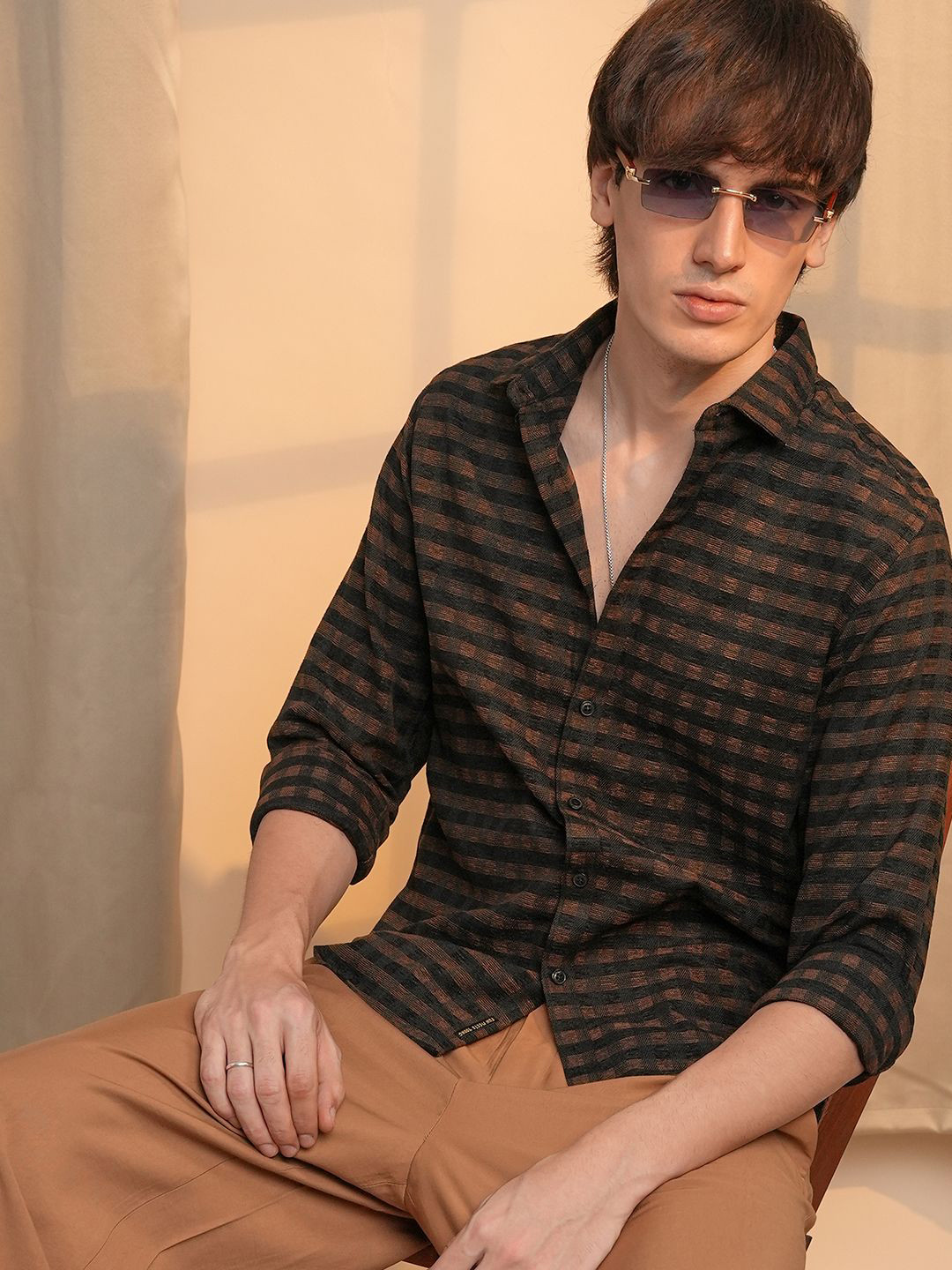 Campus Sutra Men Comfort Checked Opaque Casual Shirt