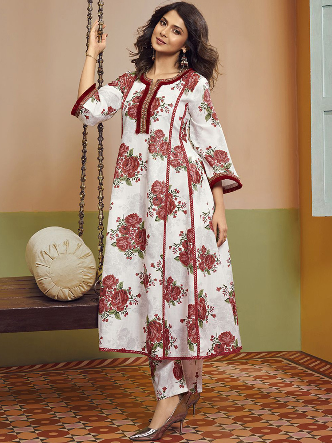 Bhama Couture Jennifer Winget Floral Printed Panelled A-Line Kurta with Palazzos