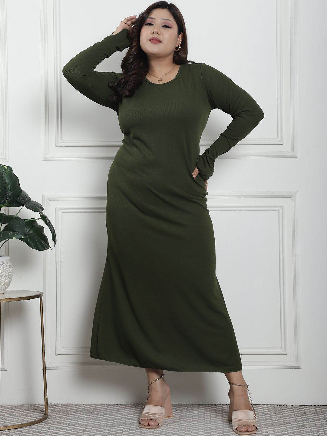 thkgrlz Round Neck Long Sleeves Sheath Knitted Plus Size Dress