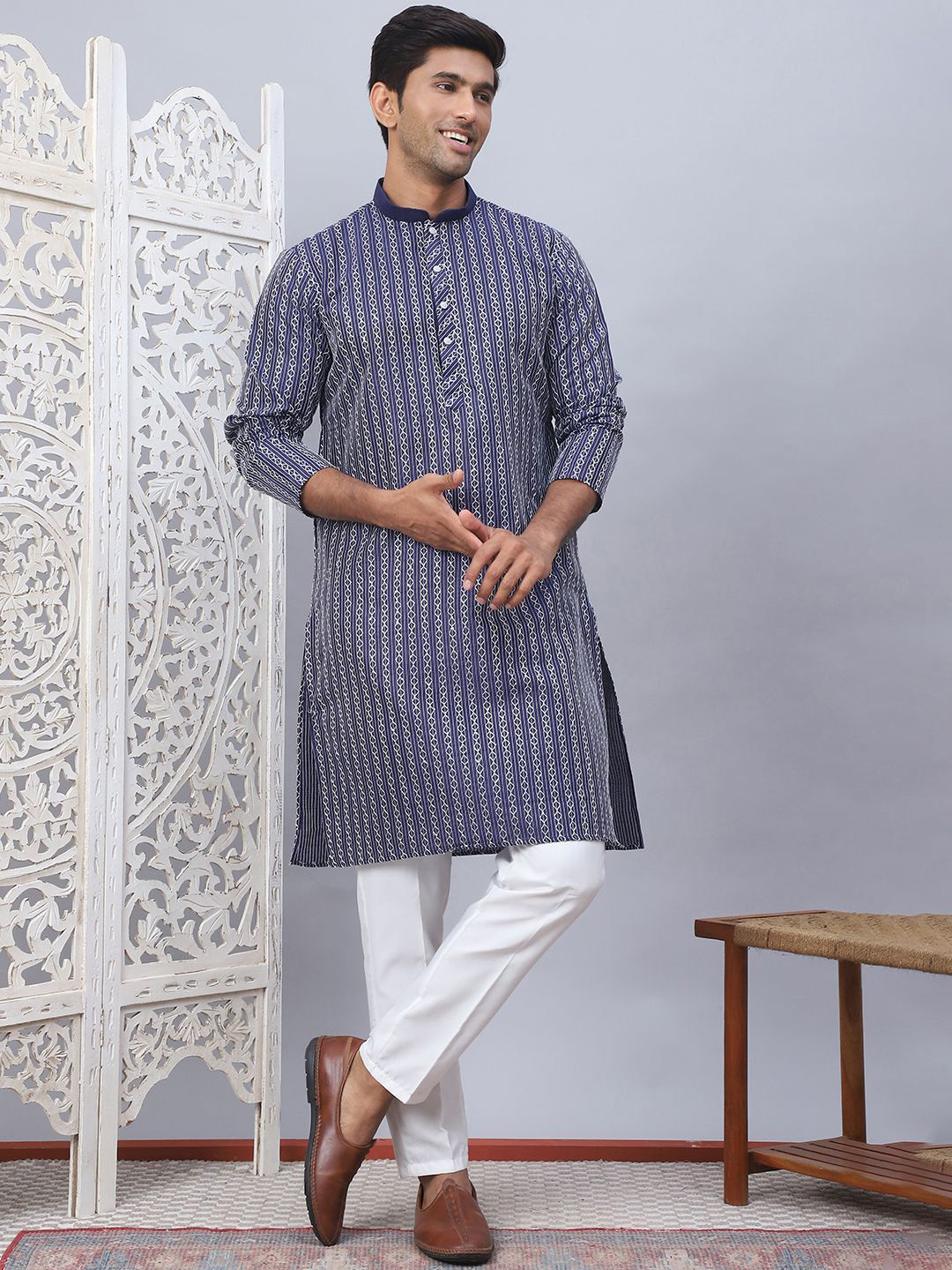 Anouk Navy Blue Geometric Printed Straight Kurta With Pyjama