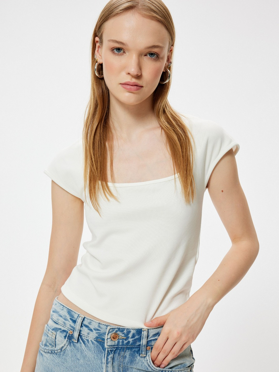 Koton Scoop Neck Slim Fit T-shirt