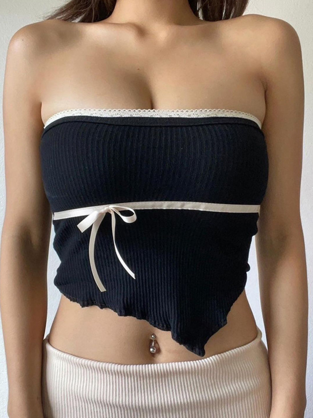 KPOP Women Black Off-shoulder Crop Top