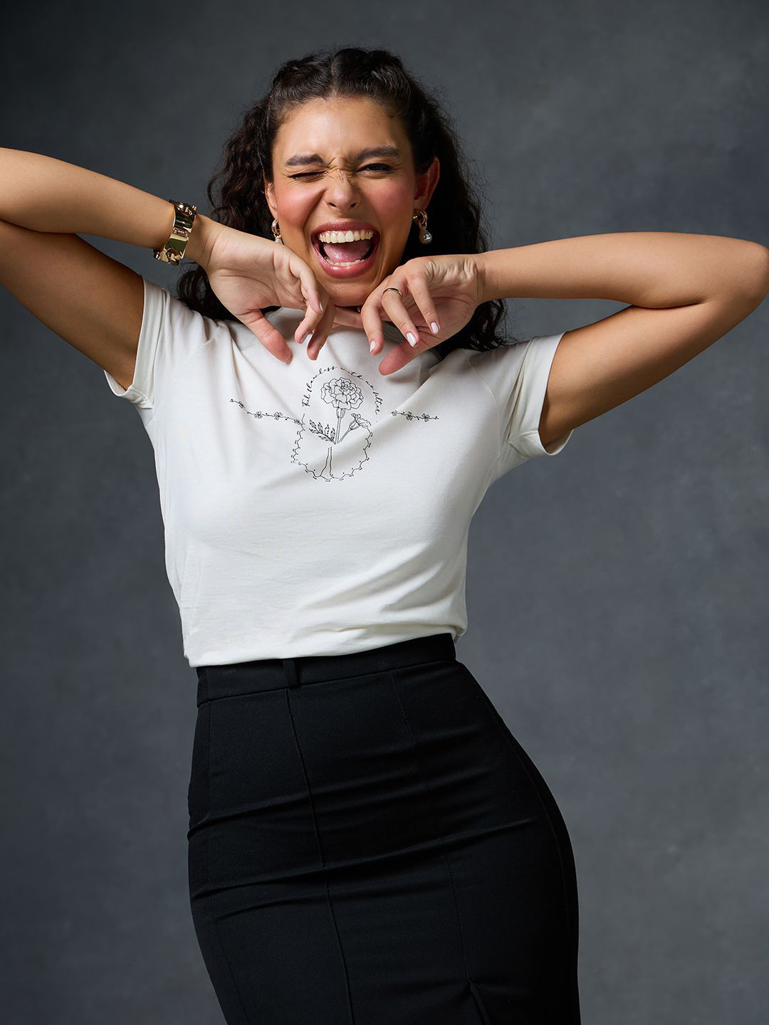 Saaki Women V-Neck Cut Outs T-shirt