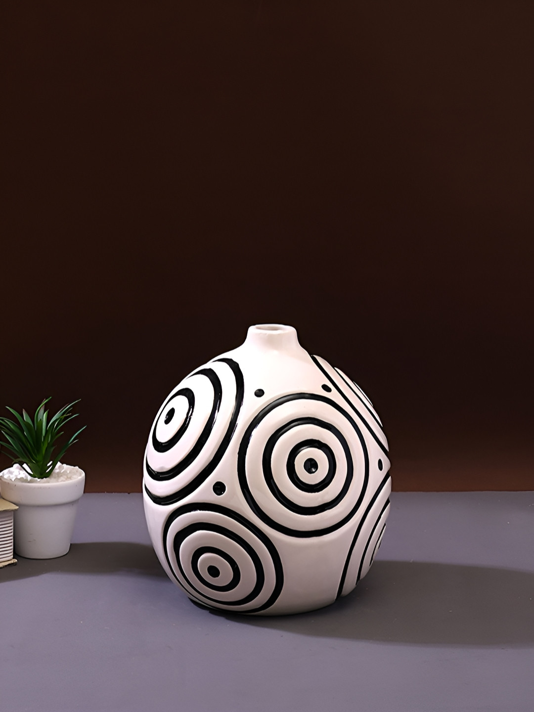 TAYHAA White & Black Geometric Printed Circular shaped Ceramic Flower Vase