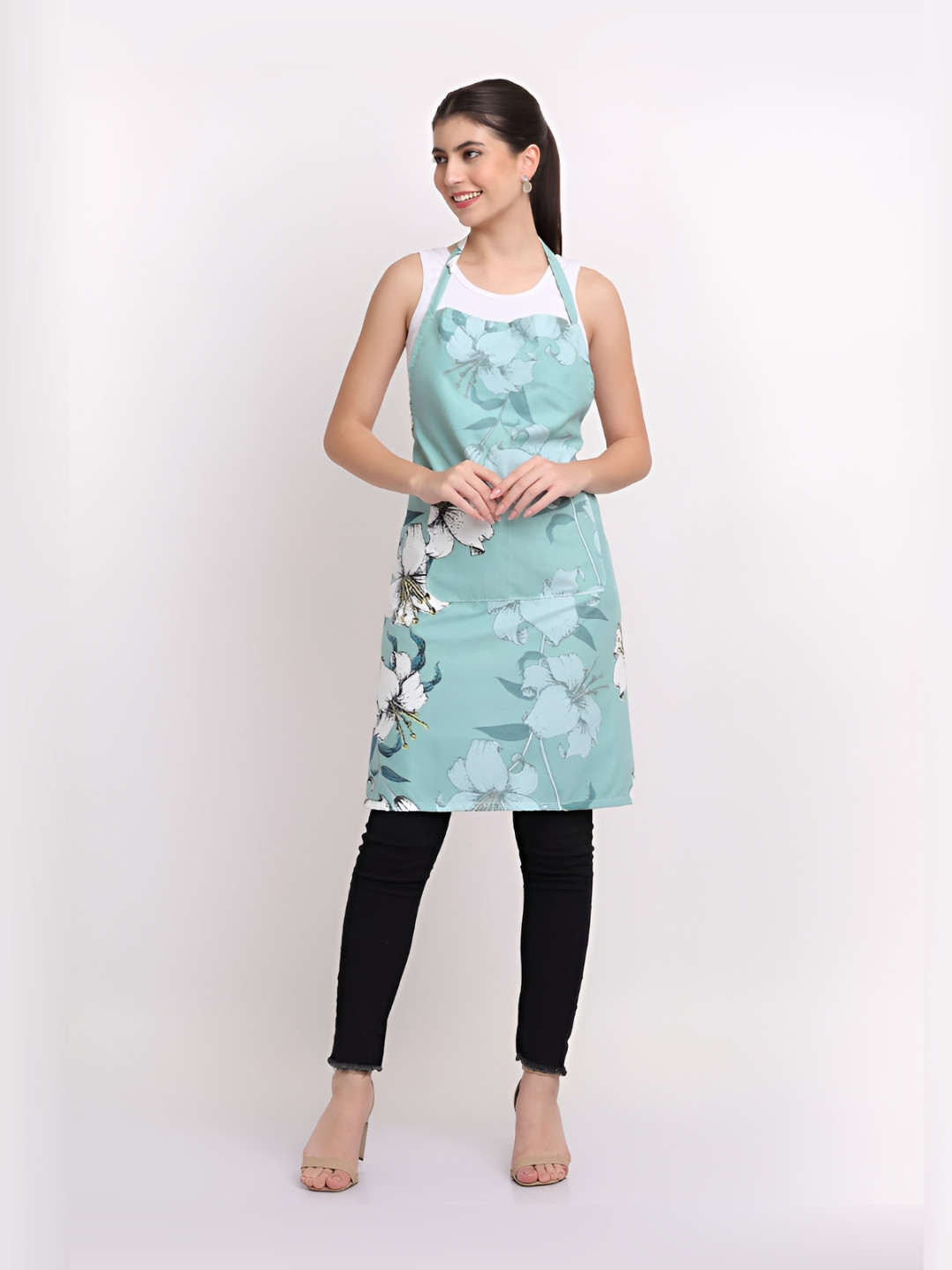 Arrabi Green Floral Printed Cotton Aprons With 2 Patch Pockets