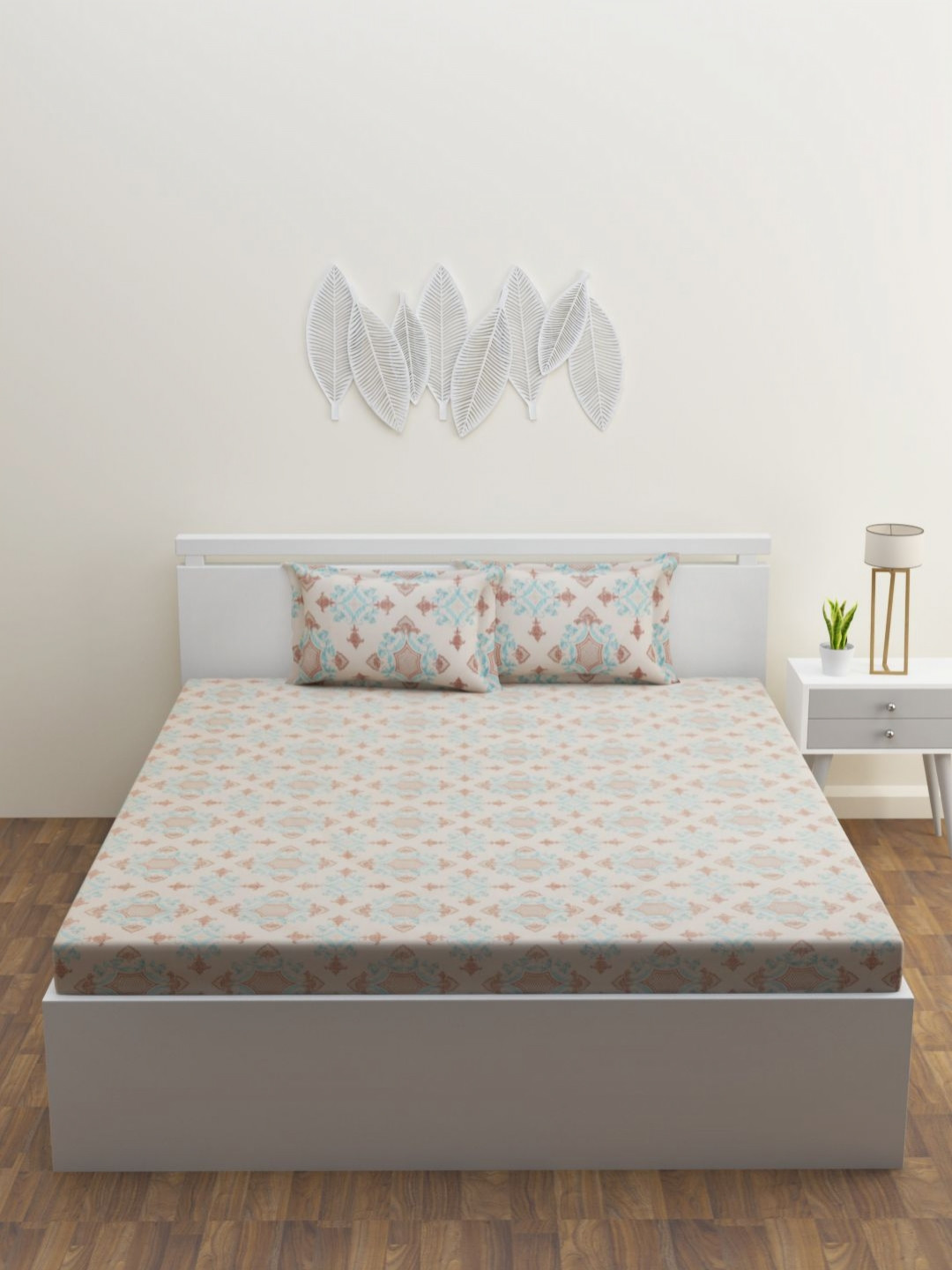 HAPPY HUES Maroon Self Design Cotton 180 TC King Fine Bedsheet with 2 Pillow Covers-274 x 274 cm