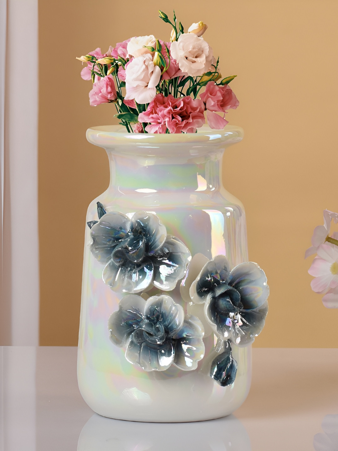 TAYHAA Cream Coloured & Black Holographic Floral Ceramic Vase