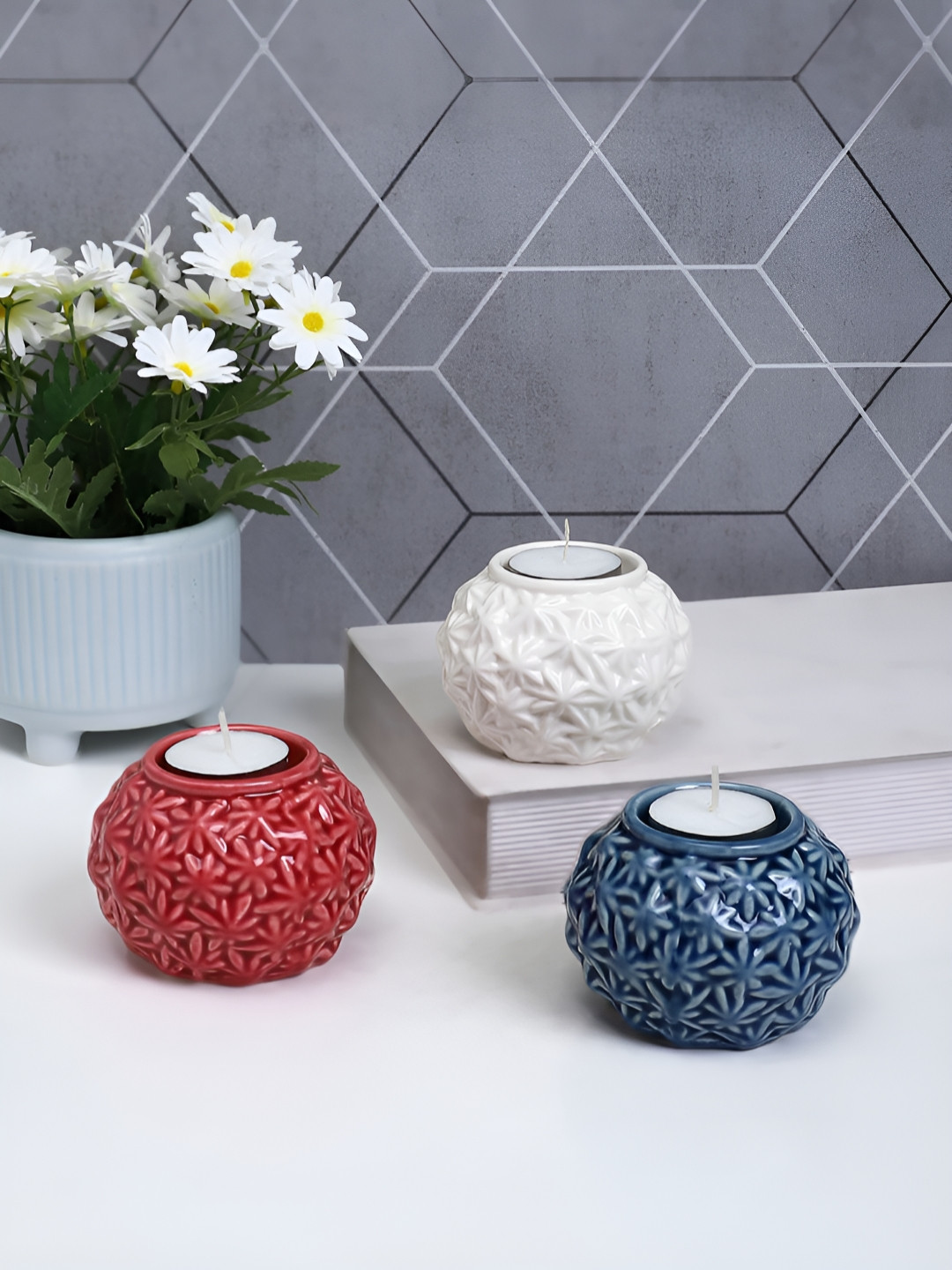 TAYHAA White & Blue 3 Pieces Floral Engraved Candle Holders